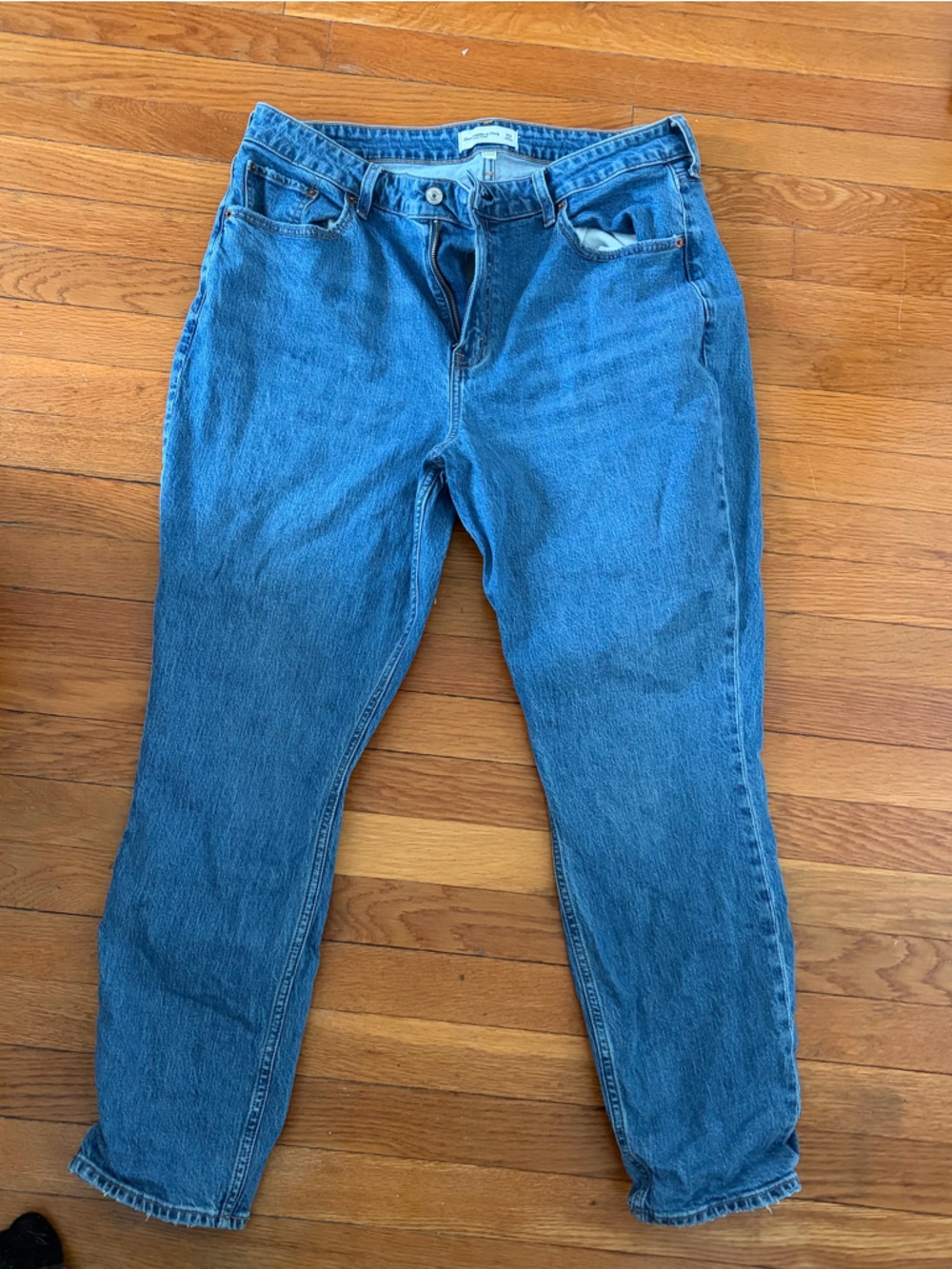 Abercrombie Curve Love High Rise Modern Skinny, size 33R